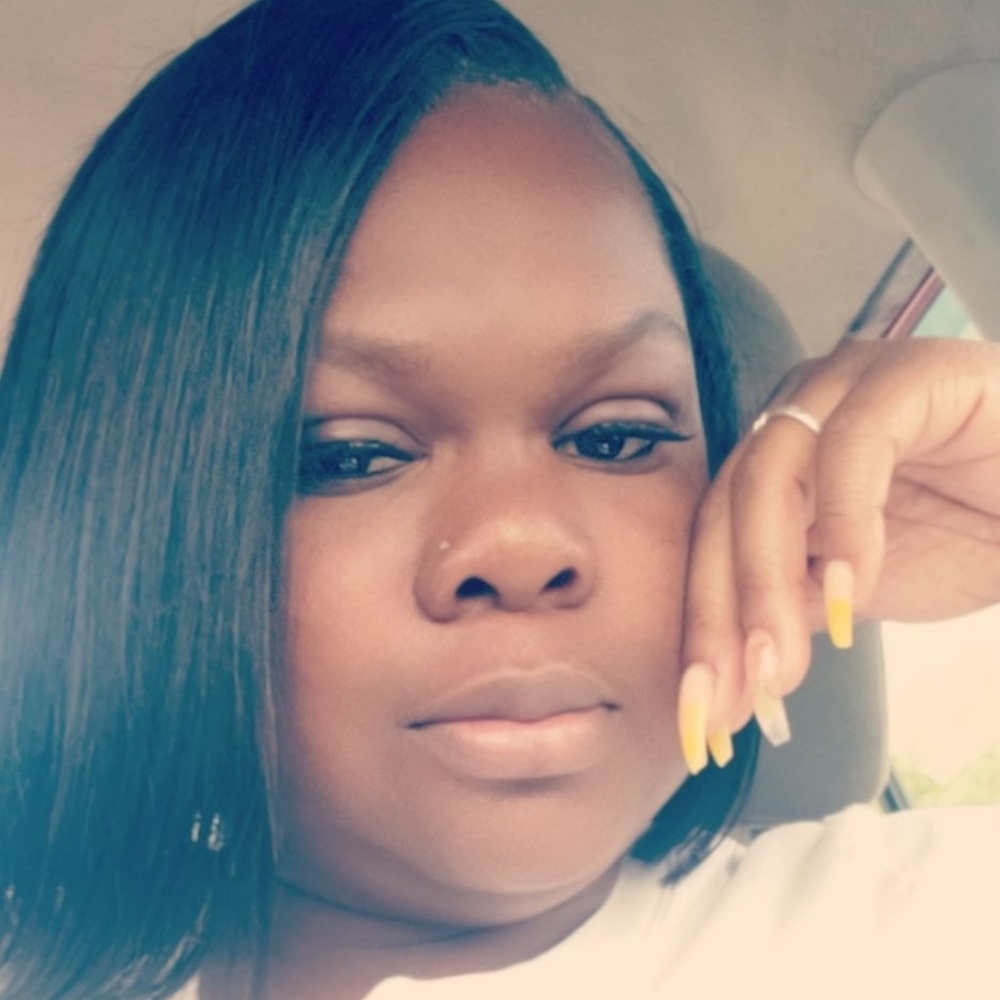 Meet your Posher, Karena